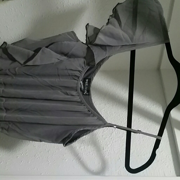 Dress - Picture 3 of 4